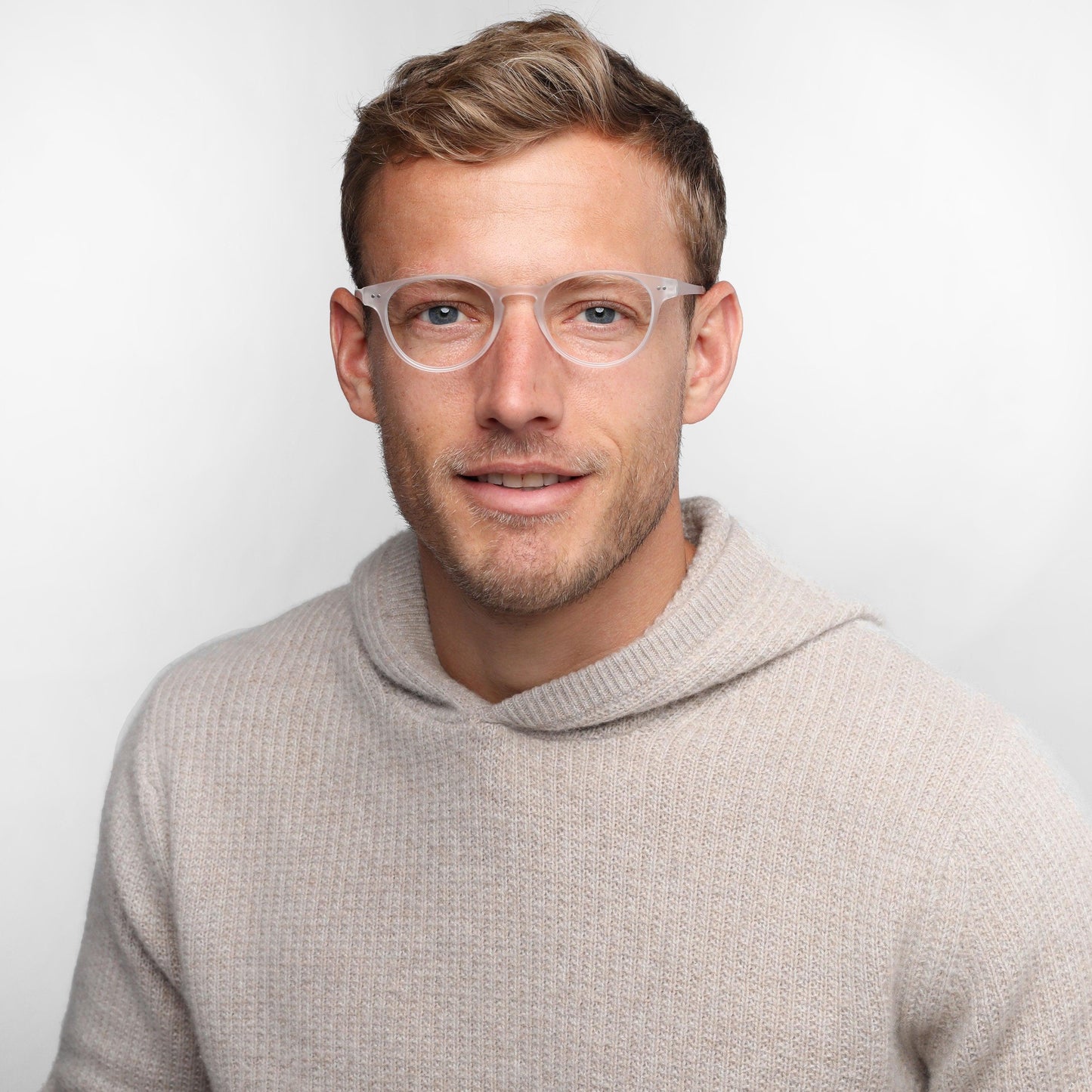 Abbey Readers READING GLASSES LOOK OPTIC   