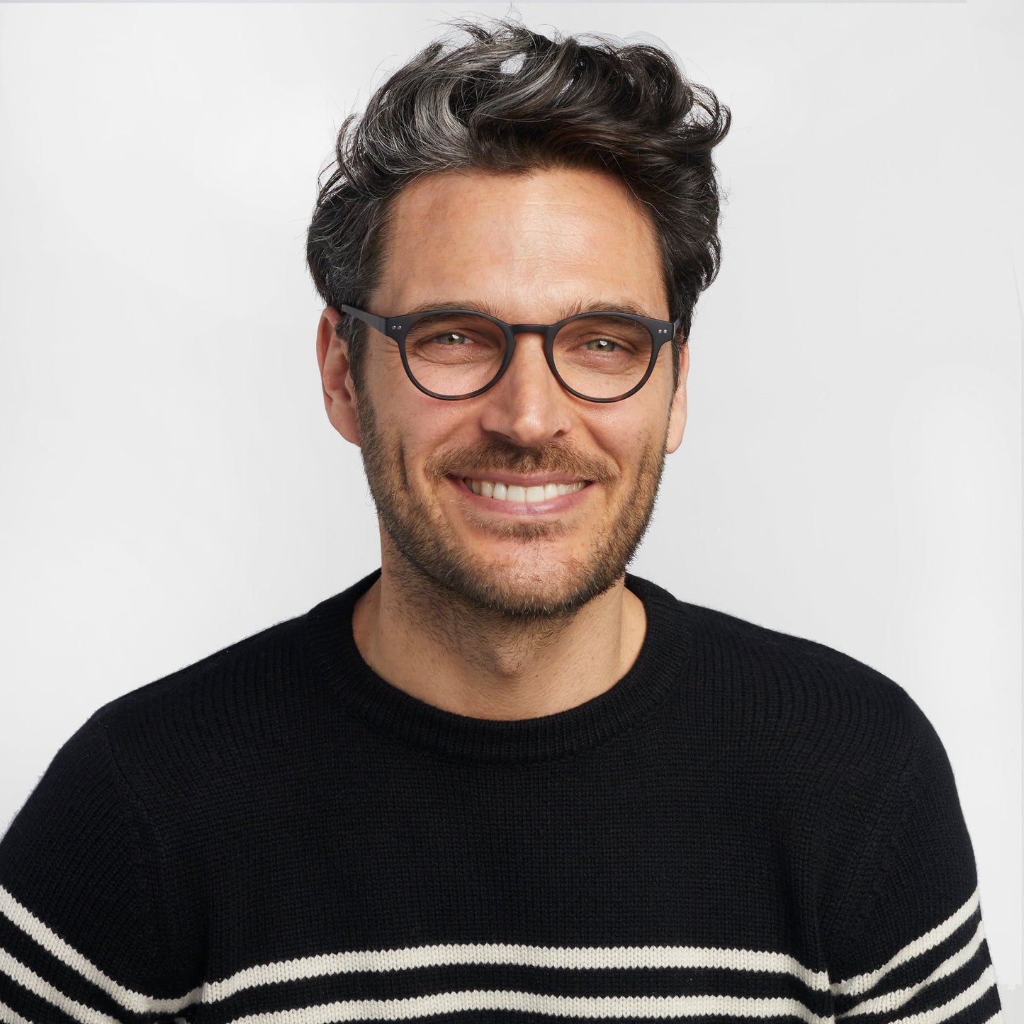 Abbey Readers READING GLASSES LOOK OPTIC   
