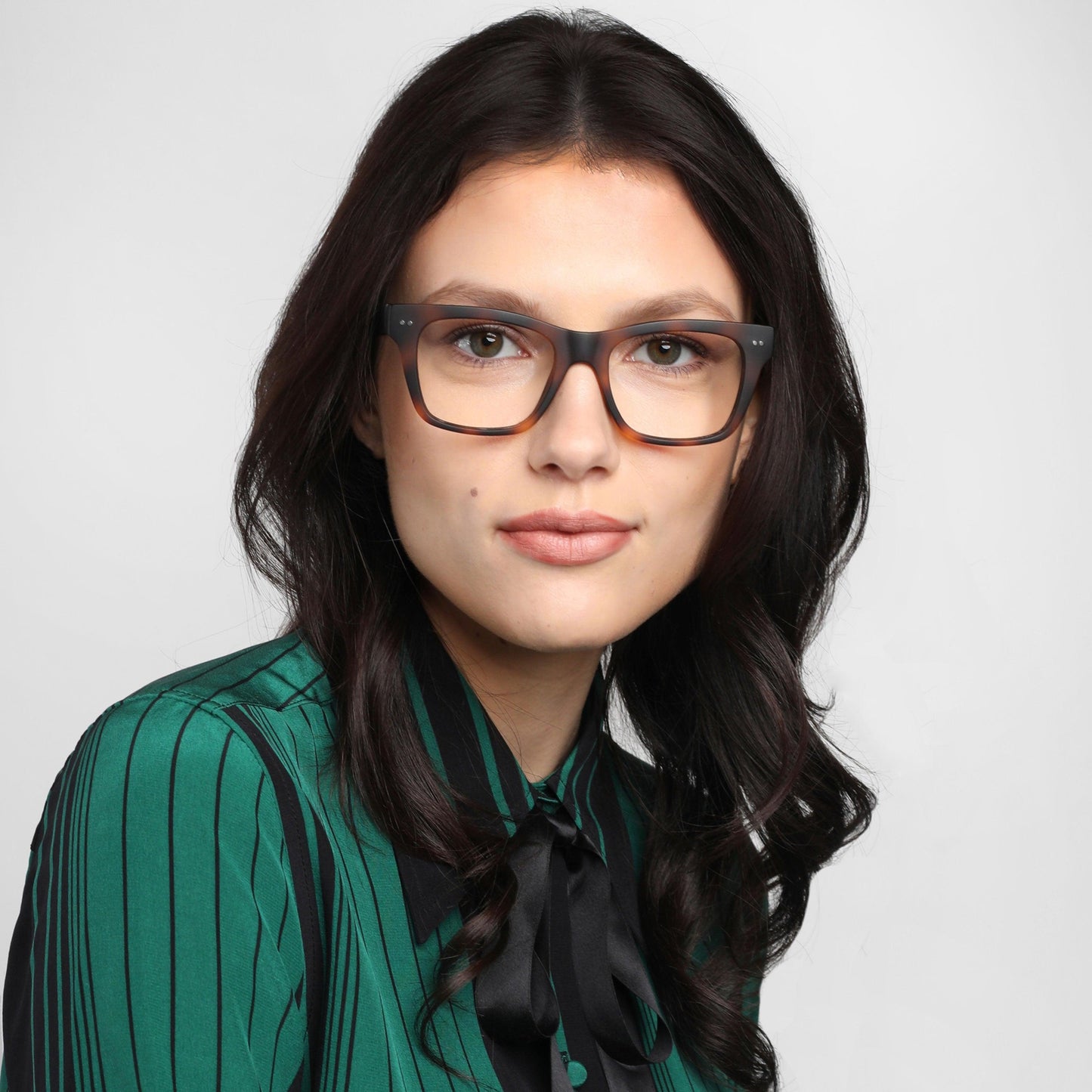 Cosmo Readers READING GLASSES LOOK OPTIC   