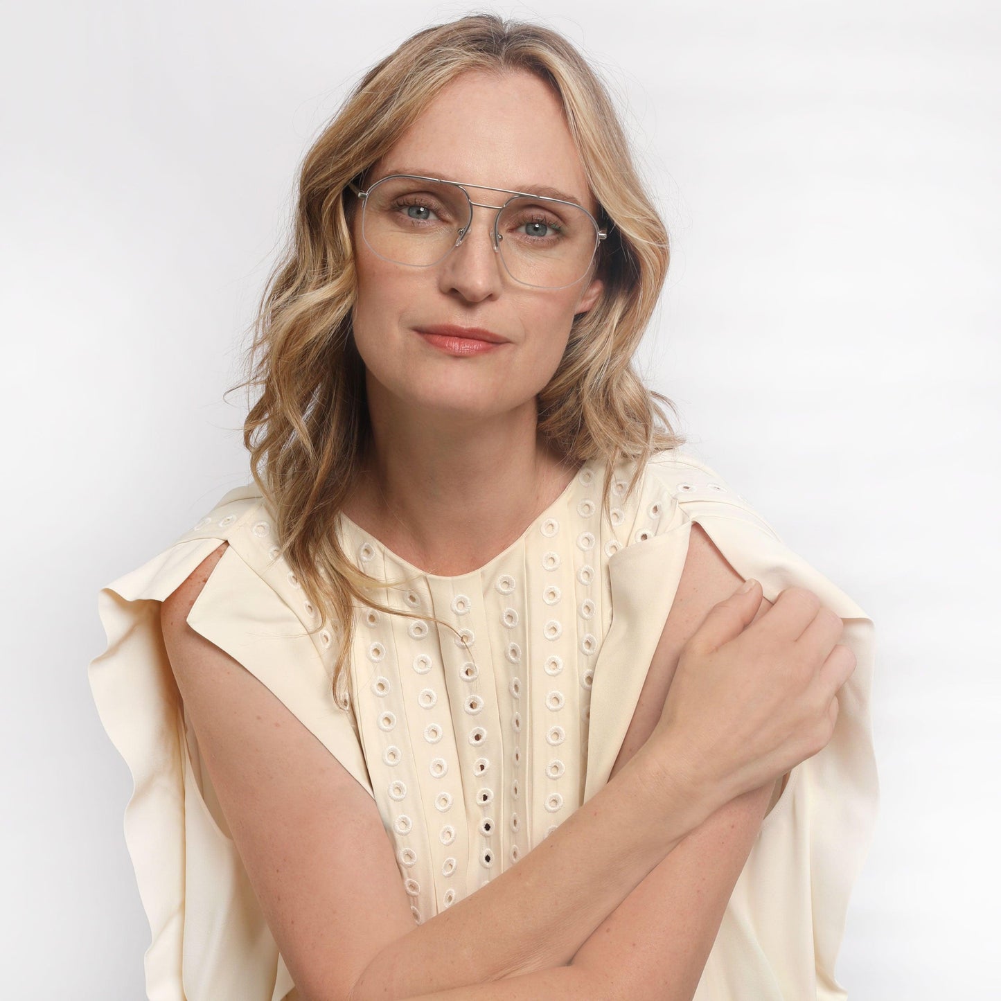 Muse Readers READING GLASSES LOOK OPTIC   